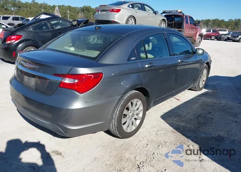 2013 Chrysler 200 Touring z USA, uszkodzony, nr VIN 1C3CCBBB1DN570018